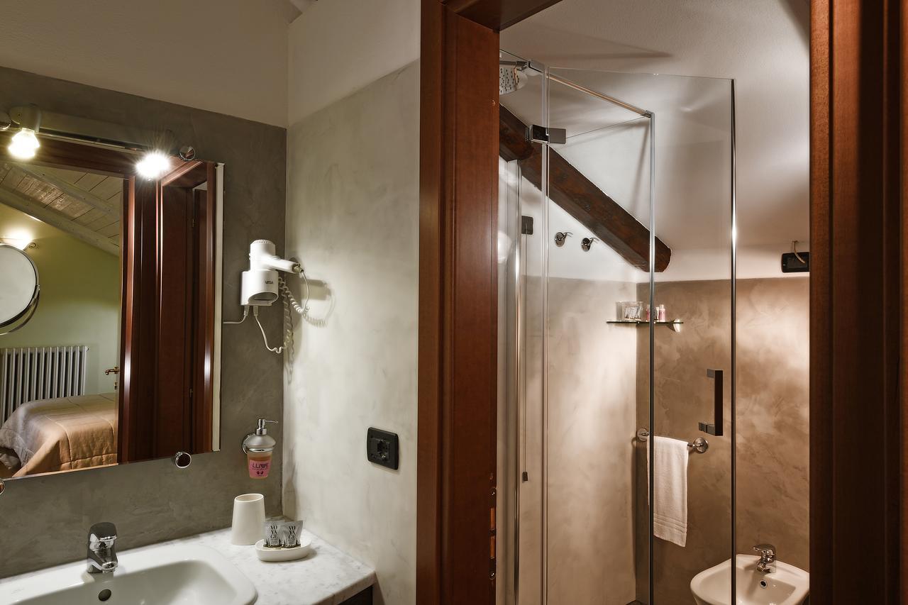 La Giolitta Rooms & Apartment Barolo Extérieur photo